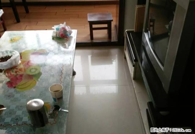 职工医院后门3楼、一室一厅、短租、干净家具淋浴拎包入住。 - 房屋出租 - 房屋租售 - 白银分类信息 - 白银28生活网 by.28life.net