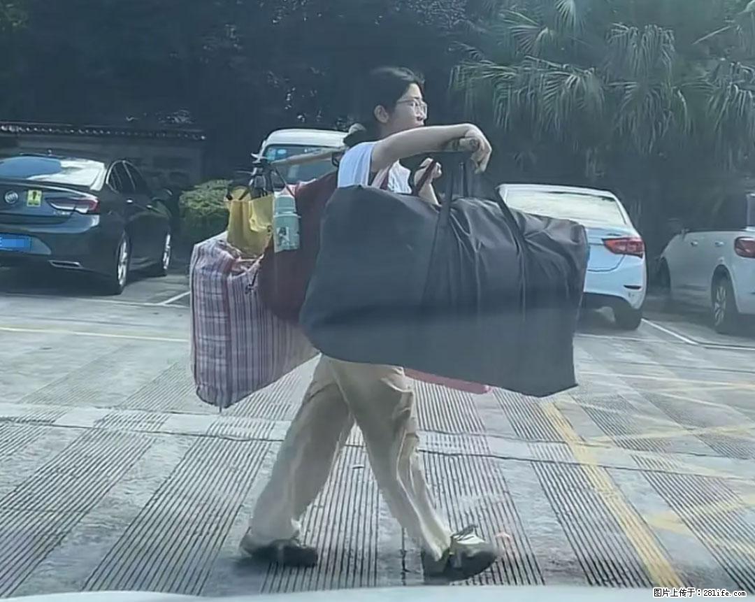 全网追的“扁担女孩”，找了一份暑假工，时薪12元 - 白银生活资讯 - 白银28生活网 by.28life.net